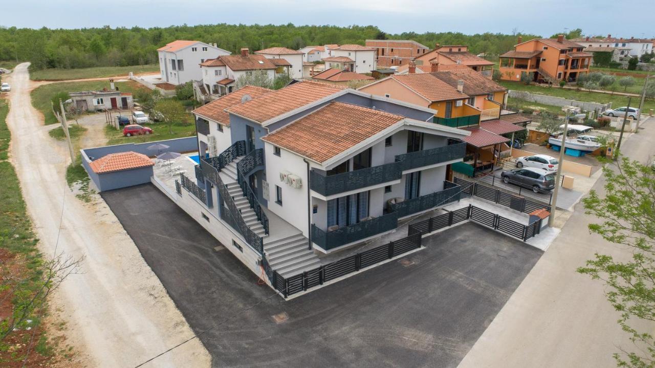 Apartmani Natalija Porec Esterno foto