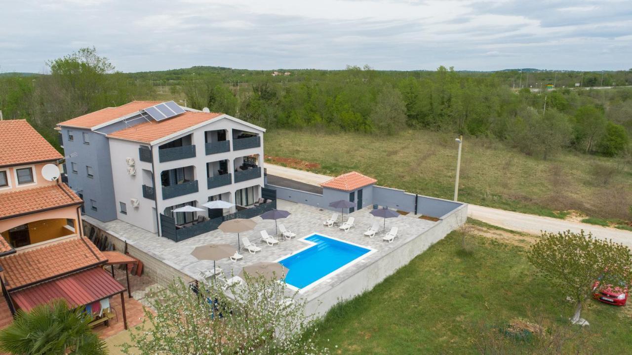 Apartmani Natalija Porec Esterno foto
