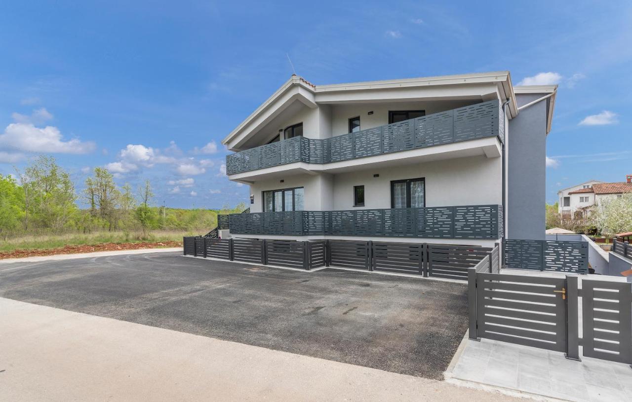 Apartmani Natalija Porec Esterno foto