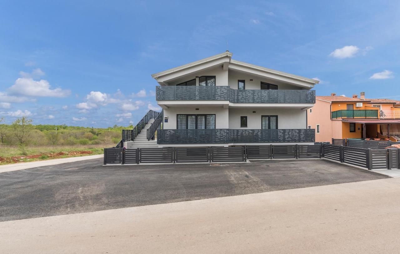 Apartmani Natalija Porec Esterno foto
