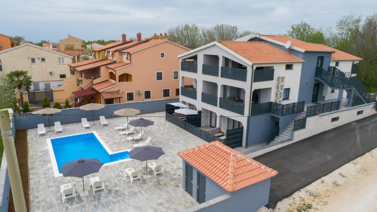Apartmani Natalija Porec Esterno foto